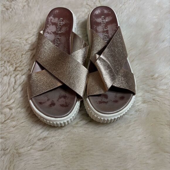 Altar'd State Rose Gold Platform Sandals - Picture 5 of 6